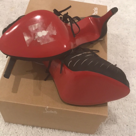 Christian Louboitin new black suede fringe heel - Picture 4 of 7